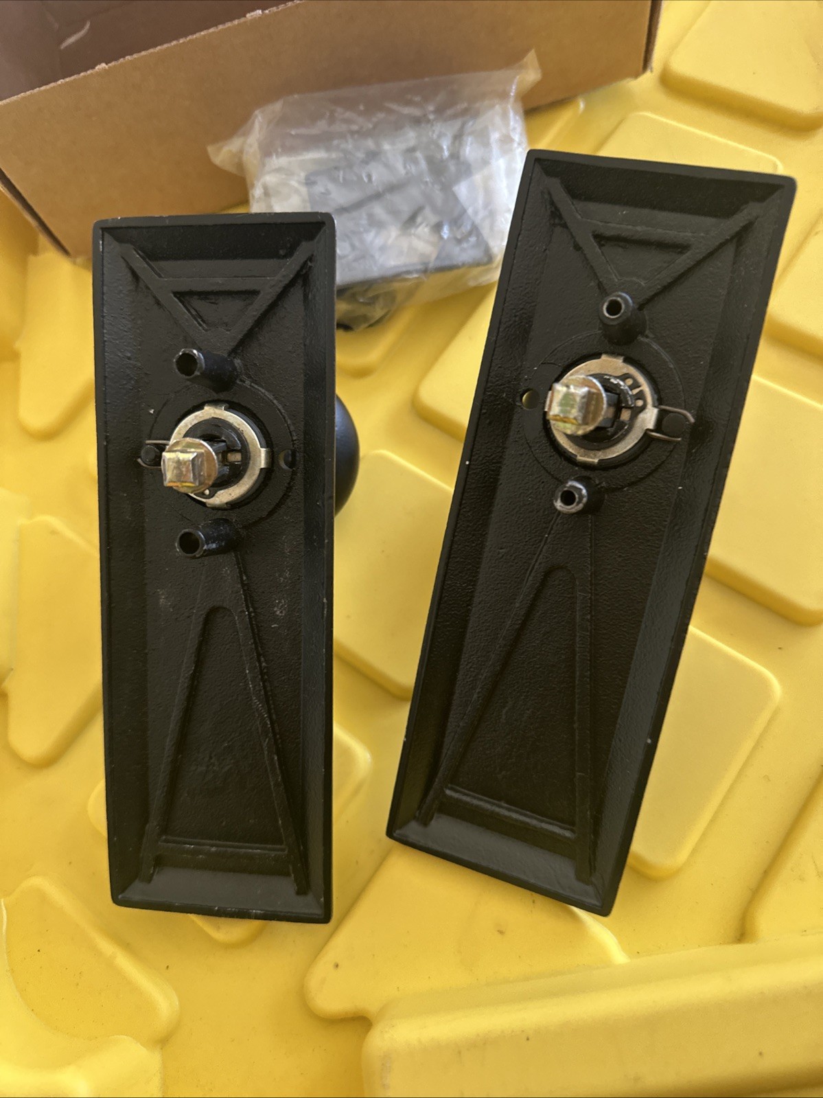 Ageless Iron 2-3/8″ Keep Rustic Farmhouse Black Privacy Door Knob Set 657319
