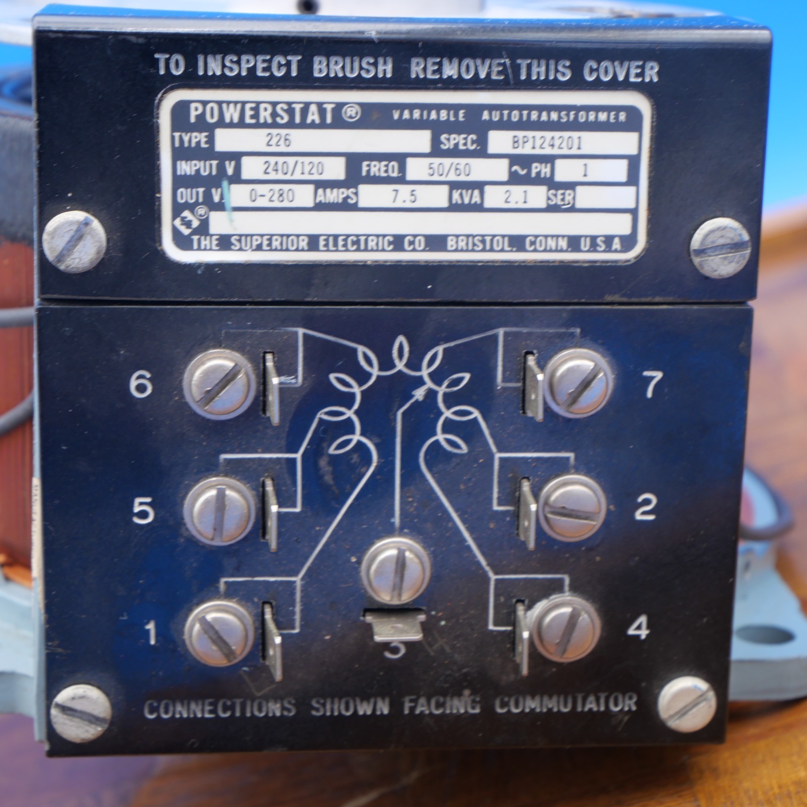 POWERSTAT 226 / 226U VARIABLE AUTOTRANSFORMER 240/120 7.5 amp