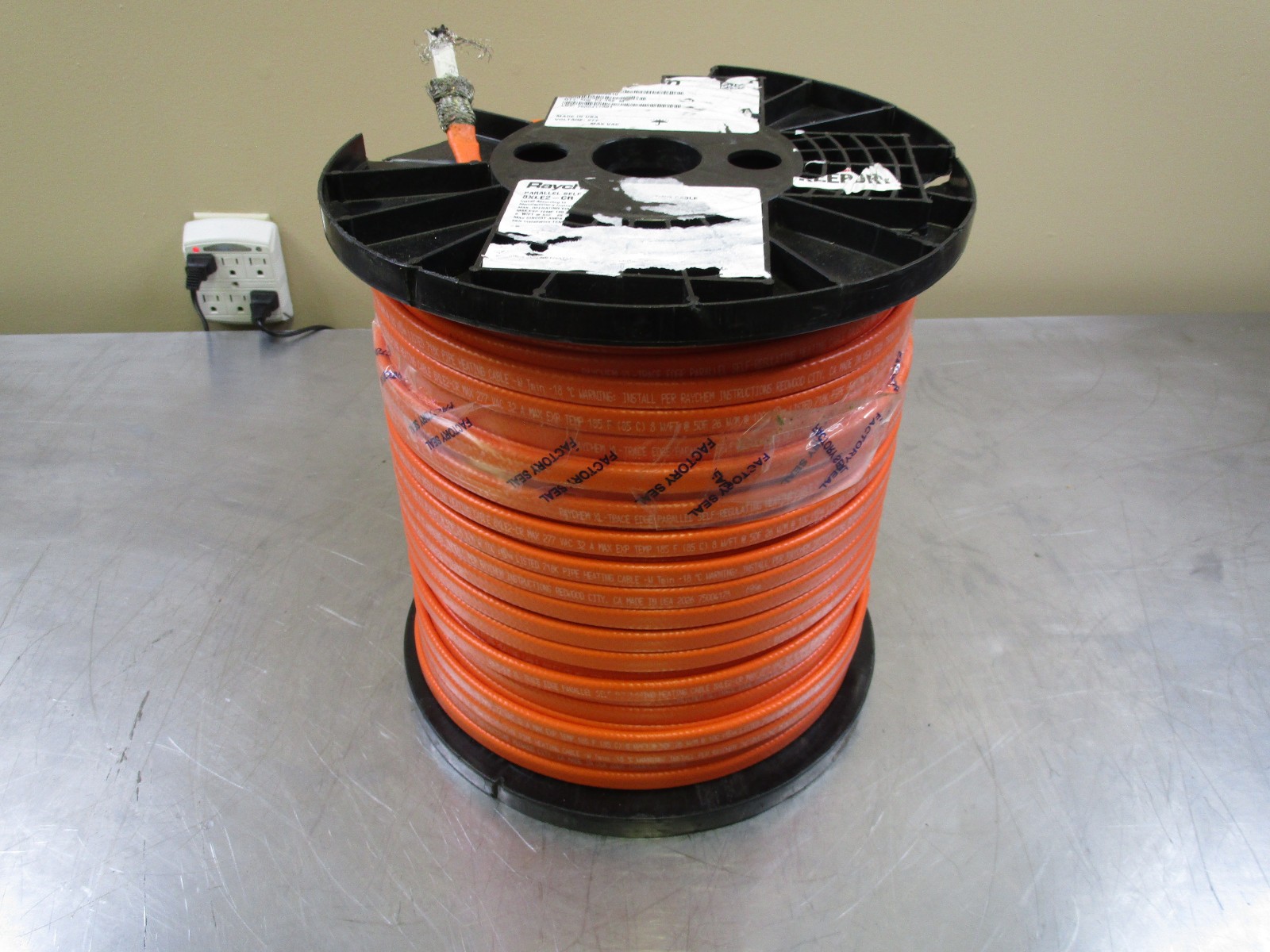 Raychem 8XL2-CR Trace Parallel Self-Regulating Heating Cable 208-277V (500ft)