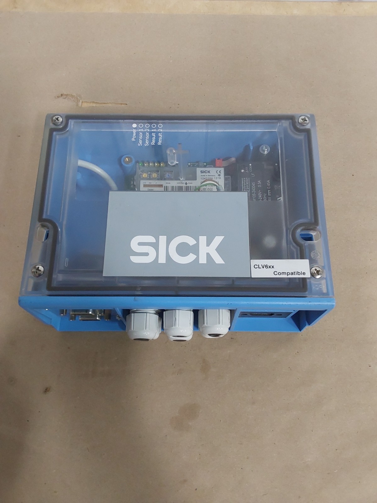 Sick CDM420-0102 Damaged Case