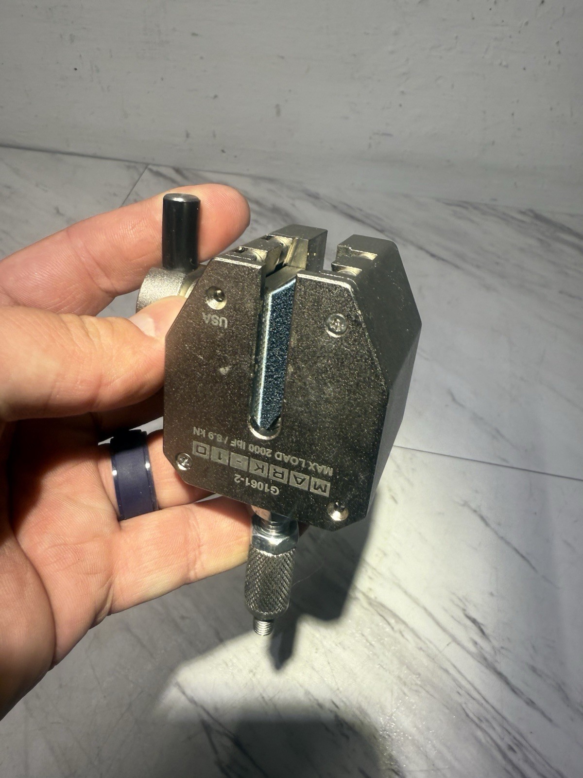 Mark-10 G1061-2 Width: 1″ (25.4mm) Capacity: 2000 lbs
