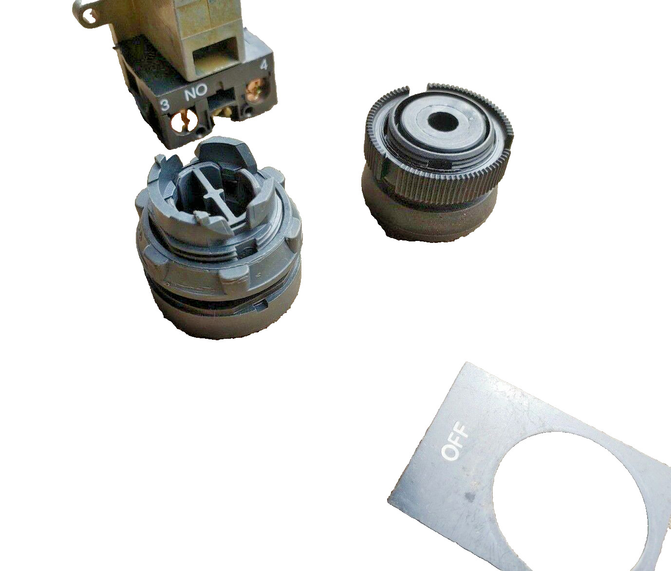 SCHNEIDER ELECTRIC ZB2-BE101 / ZB2-BE102 Push Button Retractive Switch