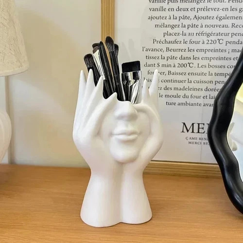 1 pc Creative Body Shape Pen Holder Desk Organizer Makeup Brush Stand