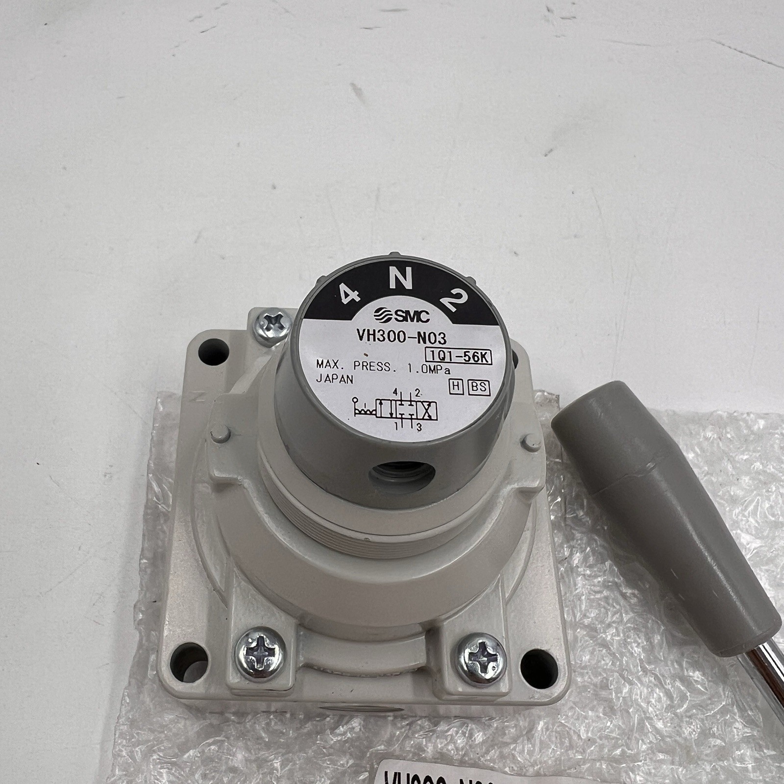 SMC VH300-N03 / VH300N03 ( NEW )