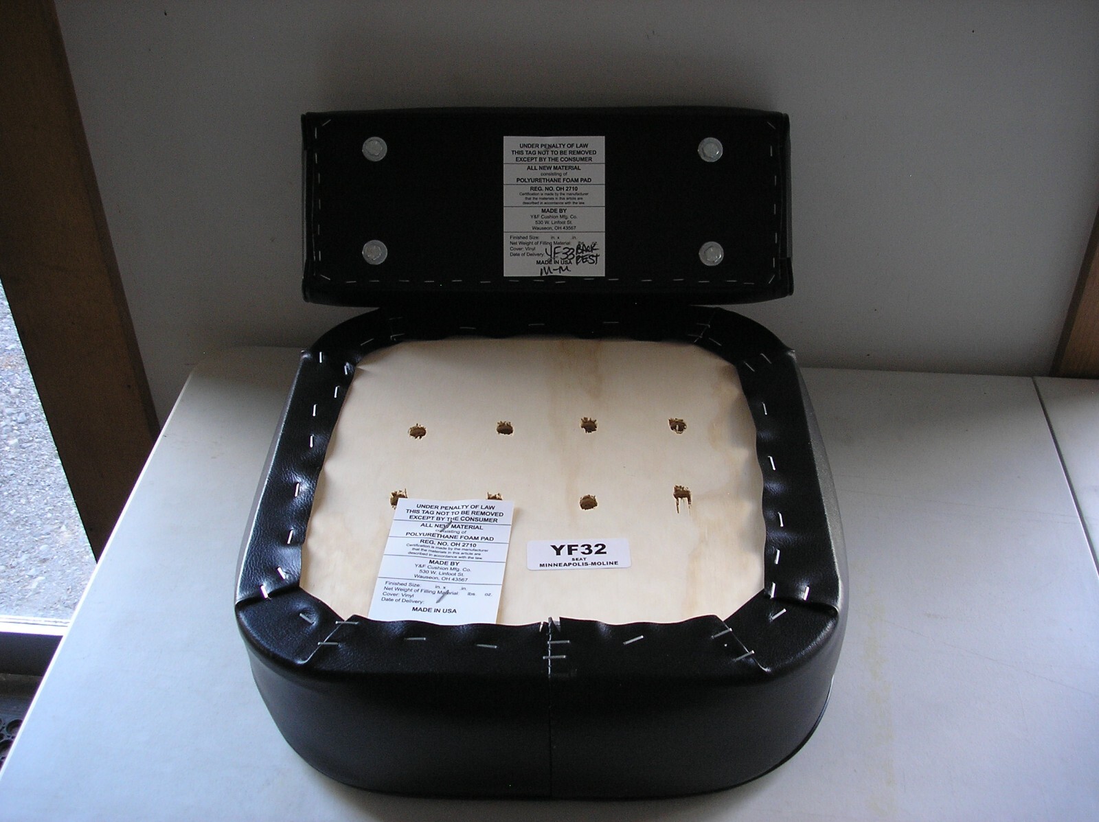 SEAT BACK BOTTOM CUSHION SET MINNEAPOLIS-MOLINE G GB GT R U UB Z / #6216
