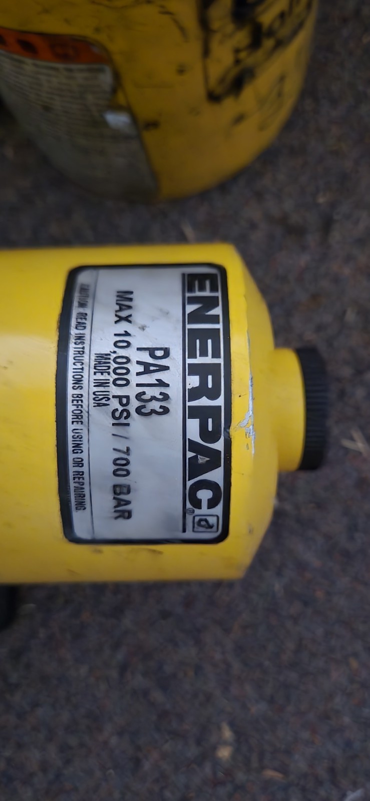 Enerpac PA133 Pneumatic Air Hydraulic Pump Single Acting 10,000 PSI 700 Bar