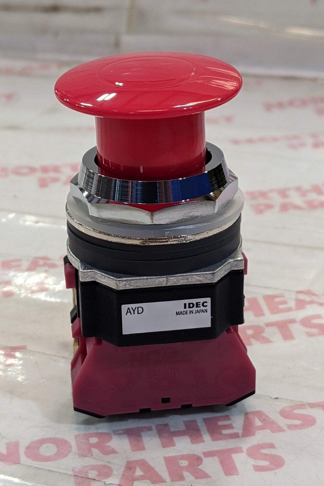 IDEC Pushbutton Switch AYD301NUR