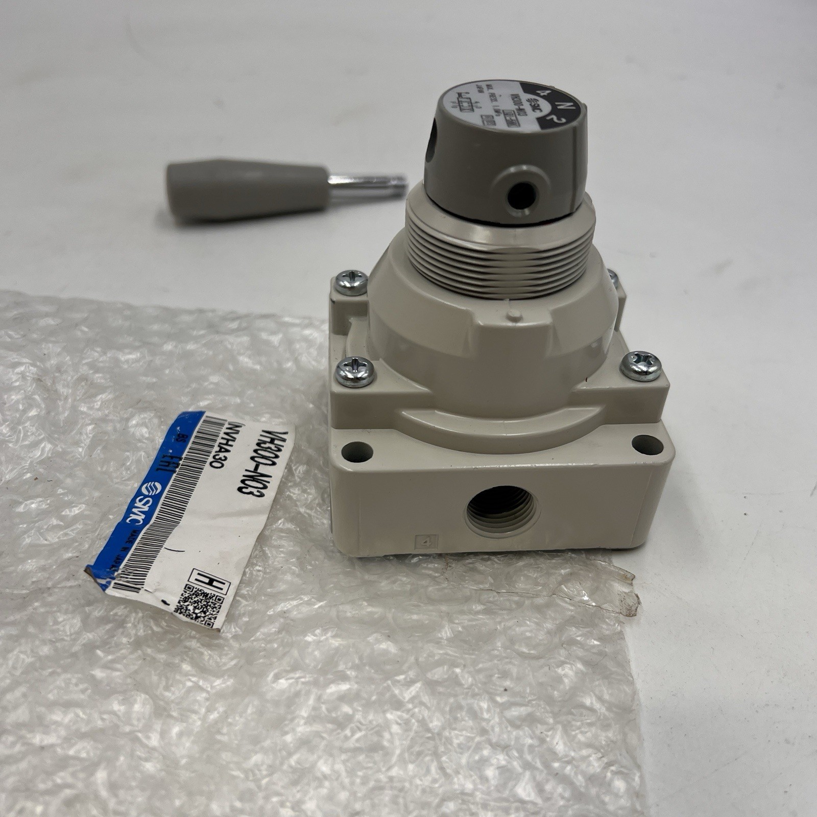 SMC VH300-N03 / VH300N03 ( NEW )