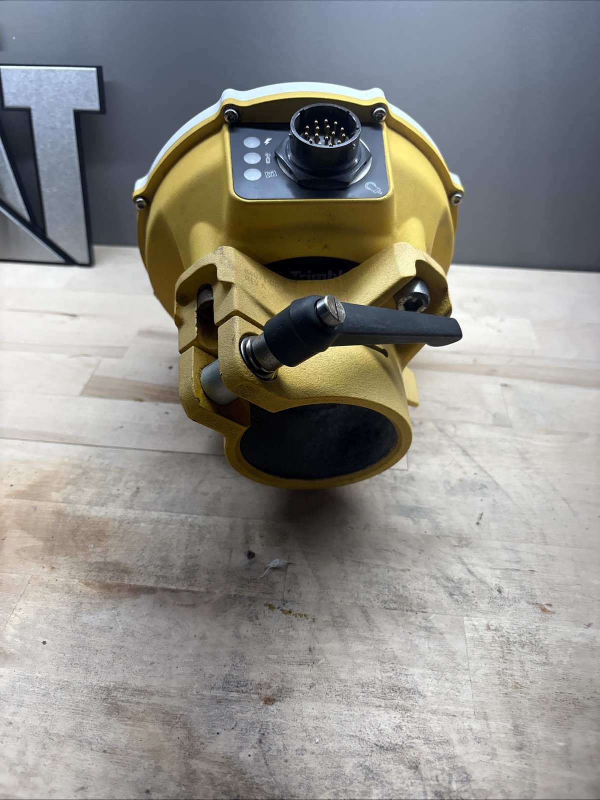 Trimble MS975 receivers