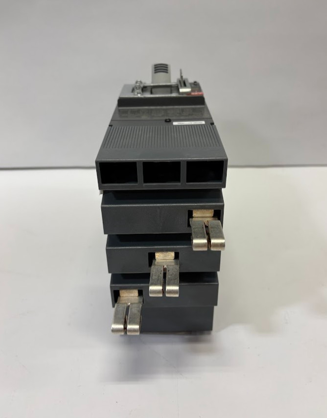 ABB XT1H125 Sace Tmax 30A ReliaGear Circuit Breaker 3P 480V/600V *NEW TAKEOUT*