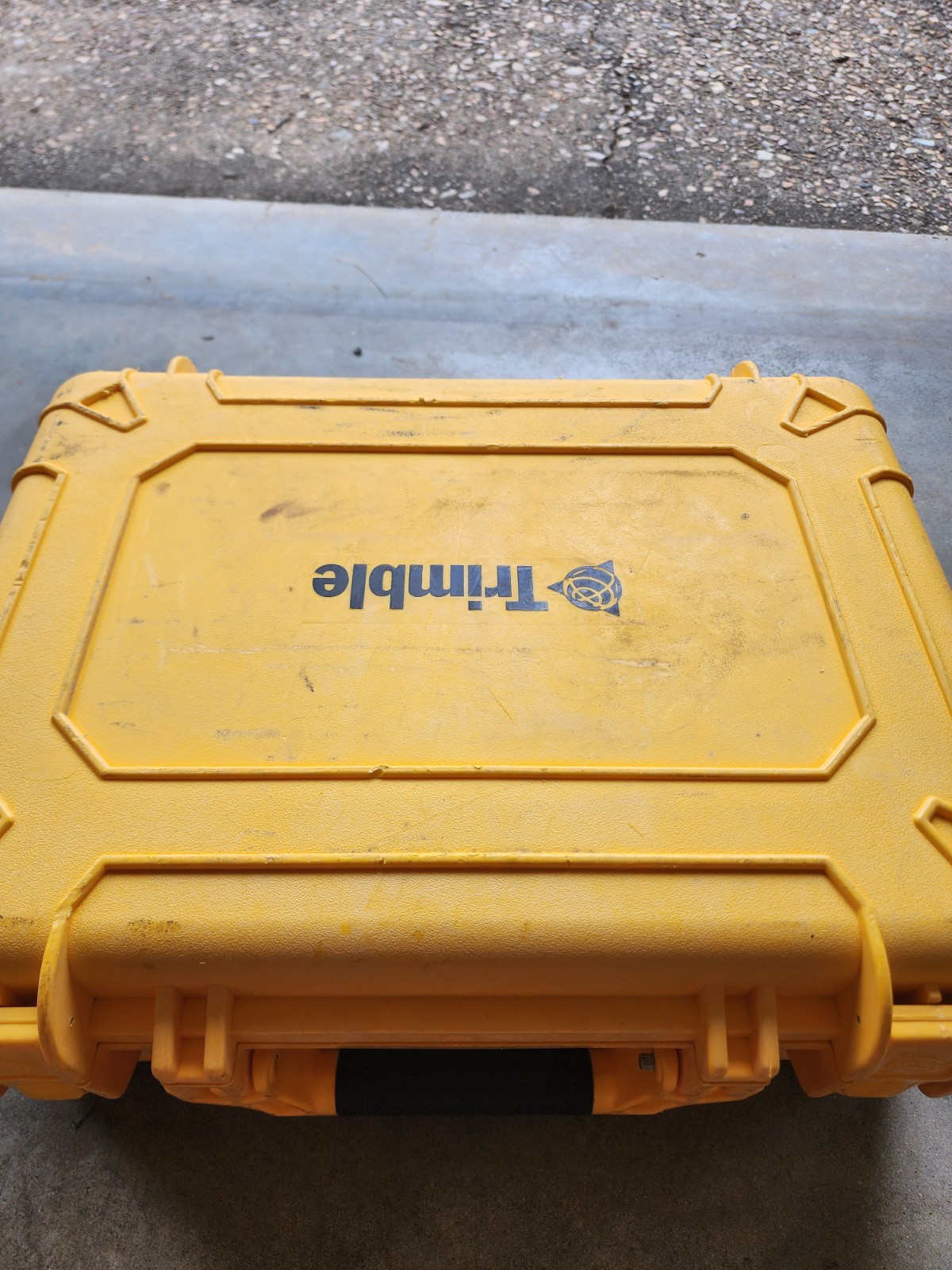 Trimble R10 GPS GNSS Beidou Galileo RTK Receiver Base and Rover 403-470MHz UHF