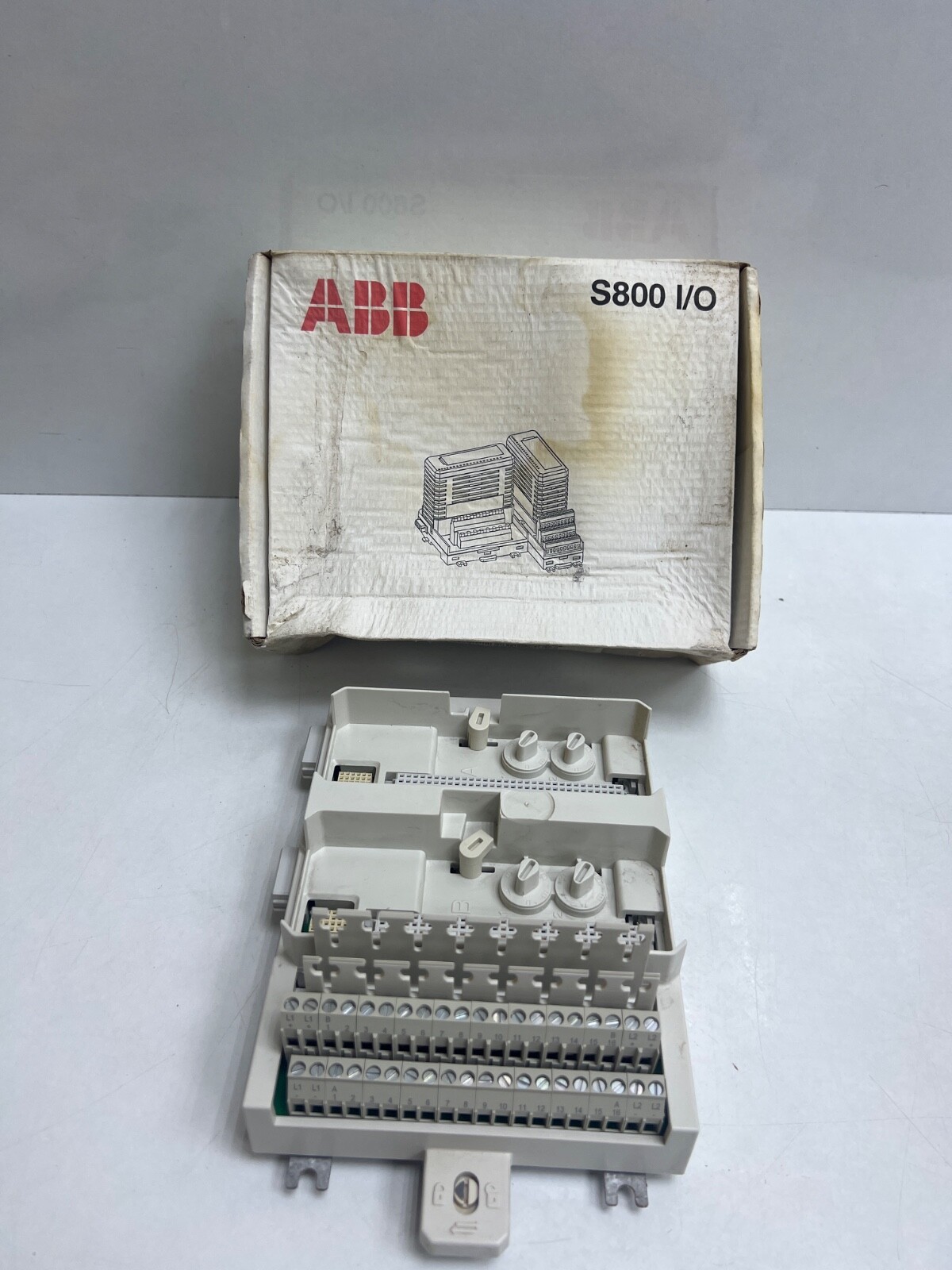 ABB 3BSE021447R1 TU845 S800 I/O MODULE AND TERMINATION UNIT 50 V
