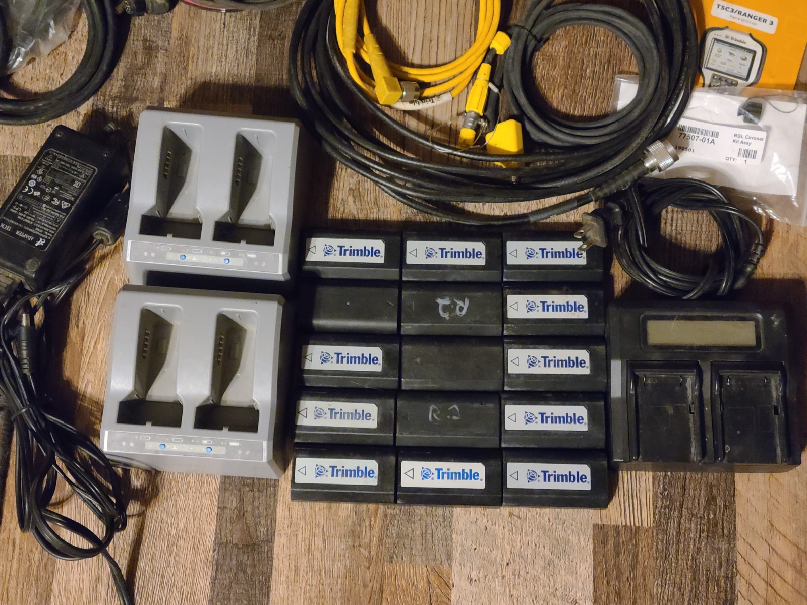 Huge Lot Trimble SPS852 Base Receiver, SPS780 Rover, Data Collector, Cables MORE