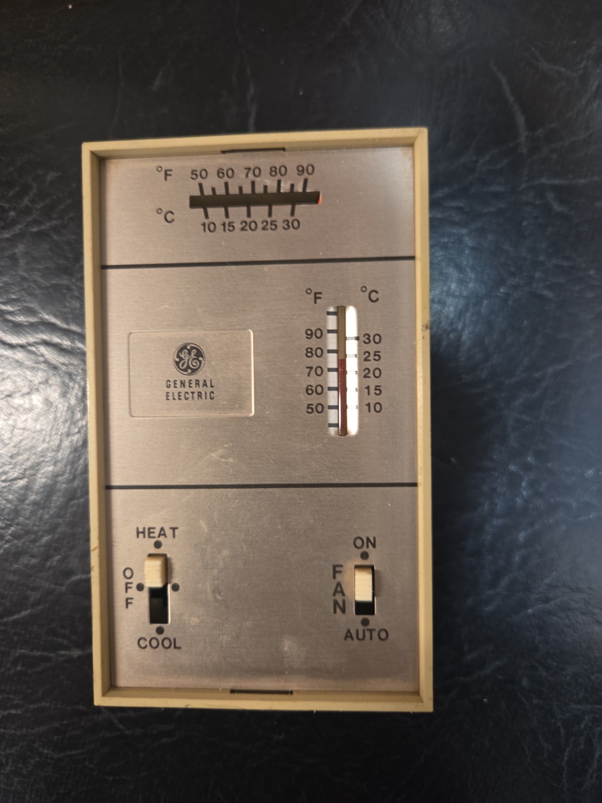 Goodman CHT18-60 Basic Heat & Cool Thermostat “Gold” GE 3AAT76A21A55