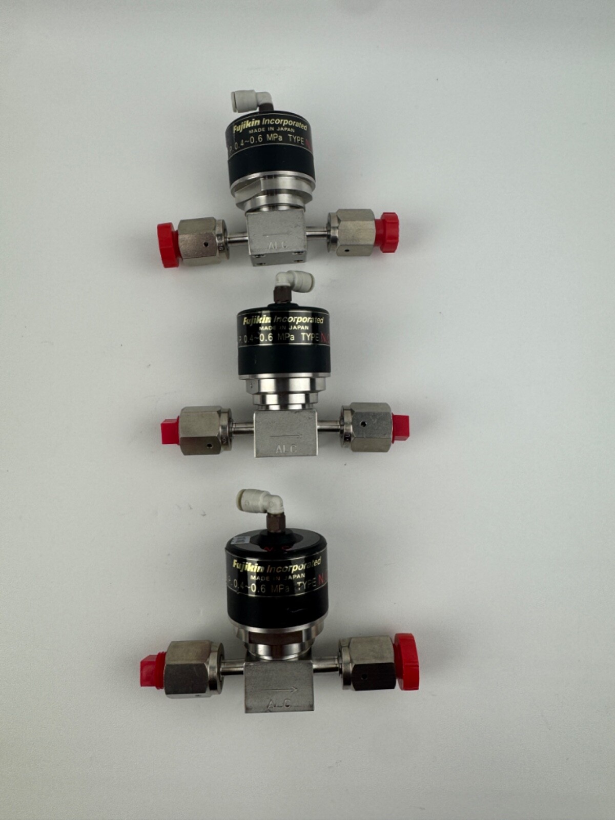 FUJIKIN INCORPORATION O.P.O.4-0.6 MPa TYPE N.C *LOT OF 3*