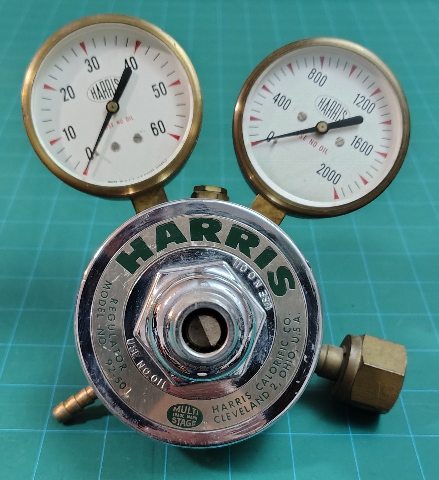 Harris Model 9200-50-320 Two-Stage CO2 Regulator 50 PSI w/ Commercial Key Lock