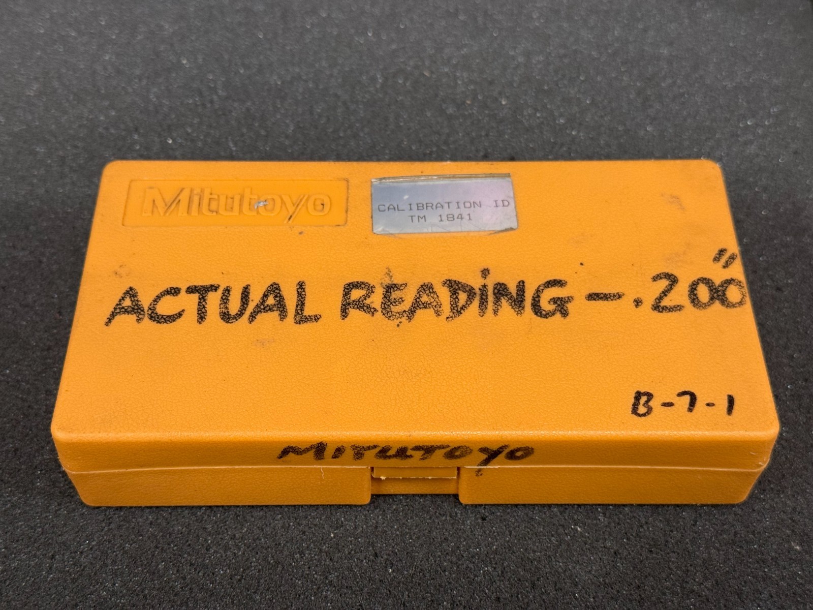 Mitutoyo Model 117-107 Interchangeable Anvil Micrometer 0–1″ 0.0001″
