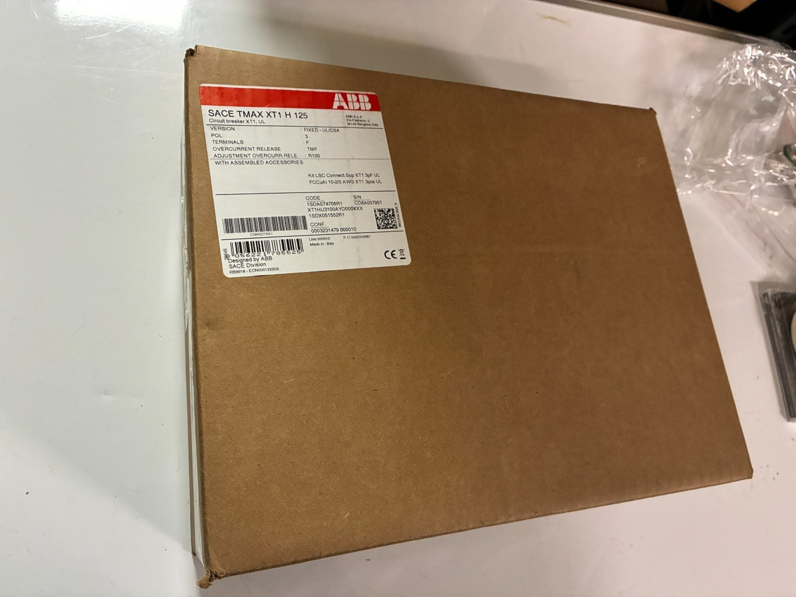 ABB CIRCUIT BREAKER XT1HU3100AYD000XXX I-LINE 100A 600Y/347V SEALED BOX NEW