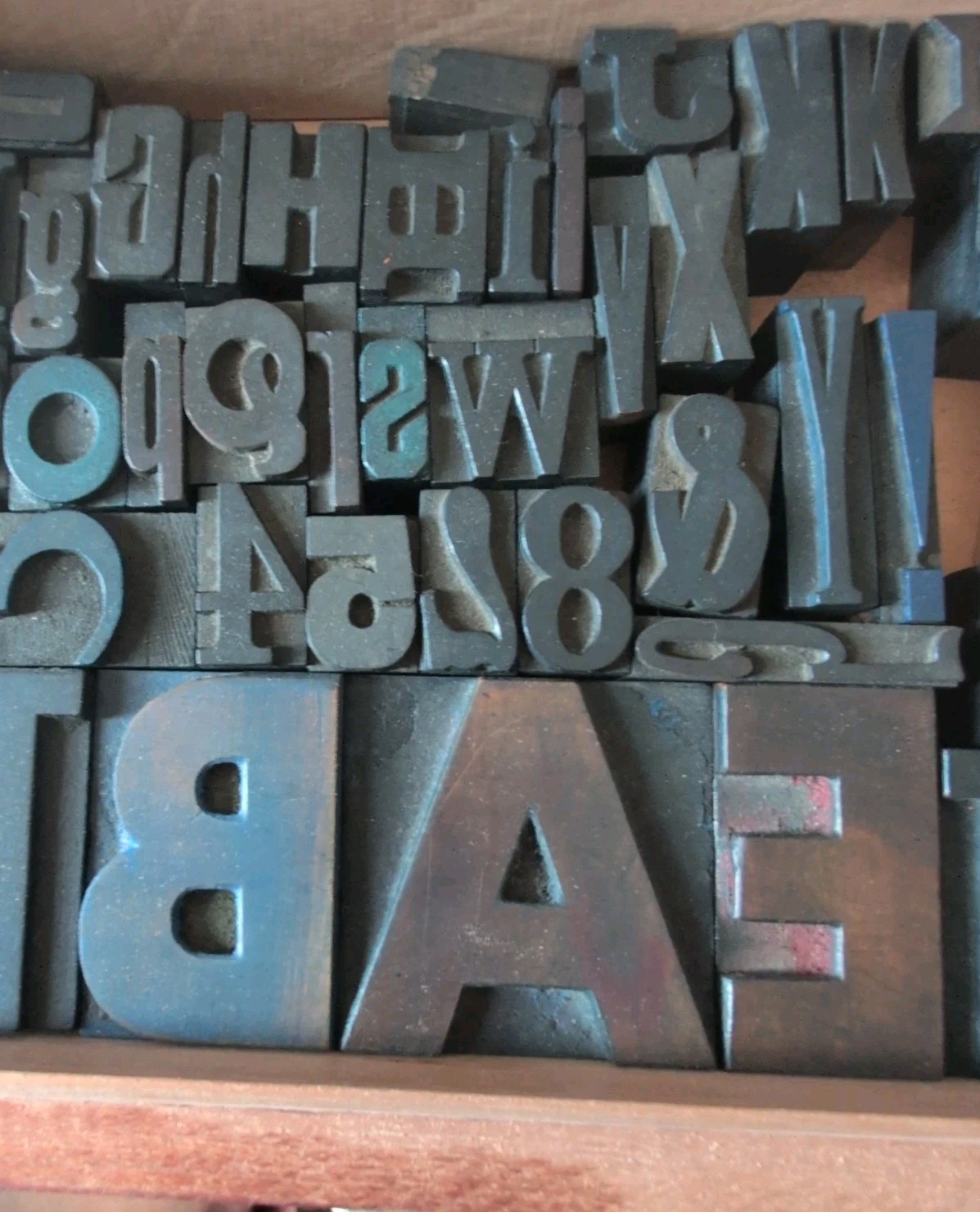 Mixed Lot Vintage Letterpress Wood Printing Blocks 59 Misc. in Old Cigar Box