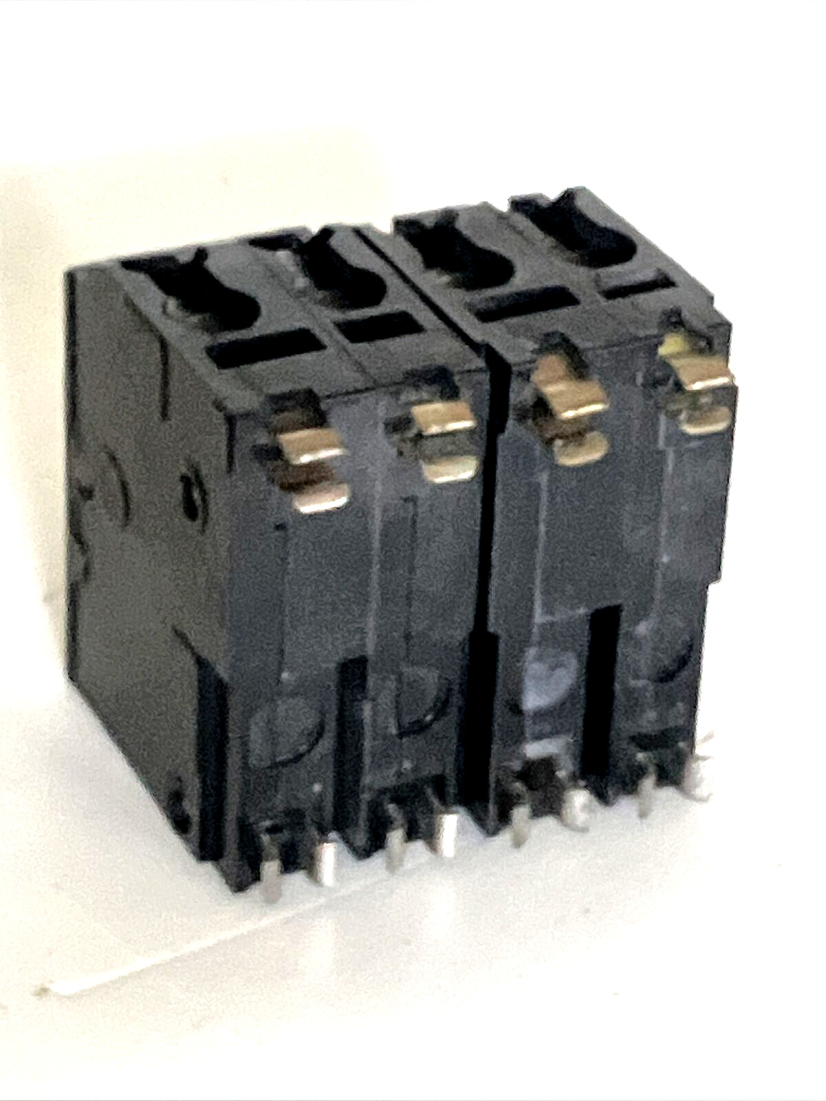 Square D QO240 40A 2P Circuit Breaker Black Face Trip Window Used