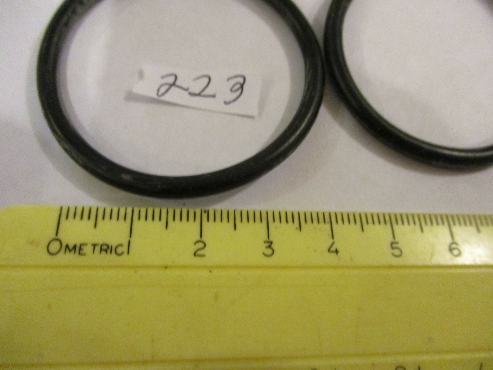 223 O-ring 1-5/8″ ID x 1-7/8″ OD x 1/8″ thick. Buna-70. Quan 3.