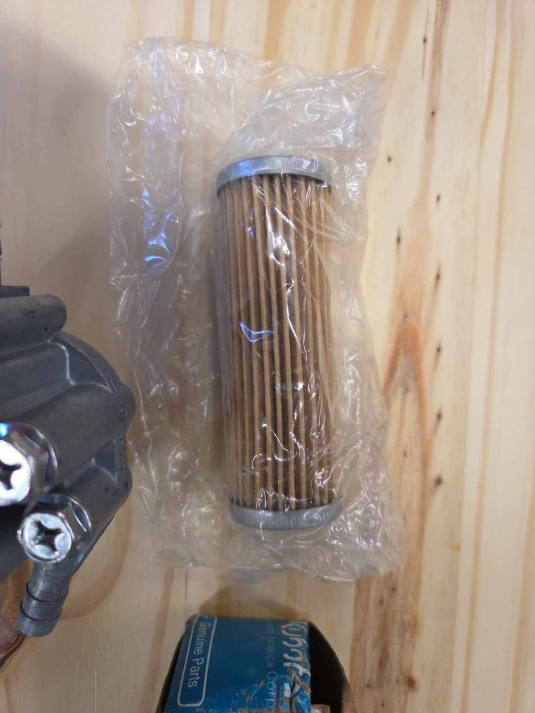 Kubota Fuel Filter Assembly With Extra Filter