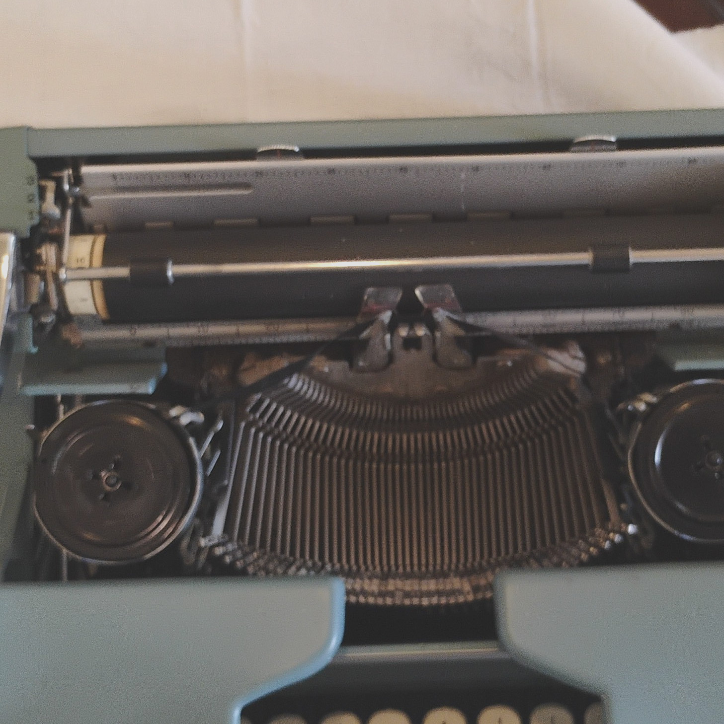 Smith-Corona SCM Super Sterling Portable Typewriter w/ Case Blue Works Perfectly