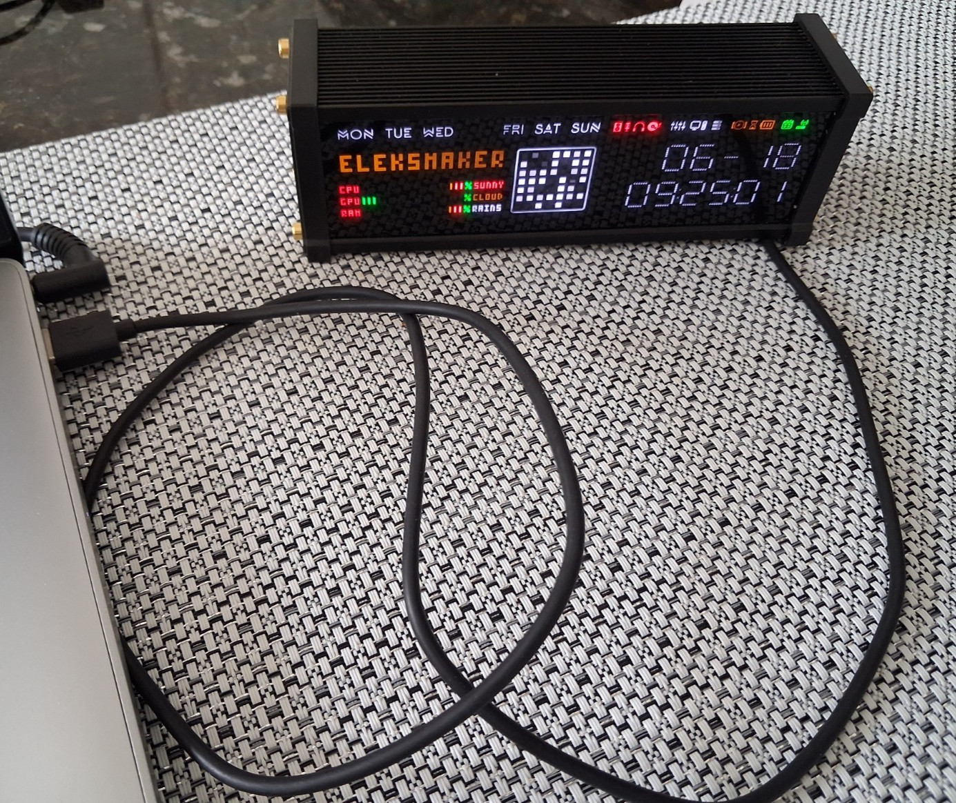 EleksMaker EleksWFD2 Creative Desktop Electronic Pseudo-fluorescent Tube Clock