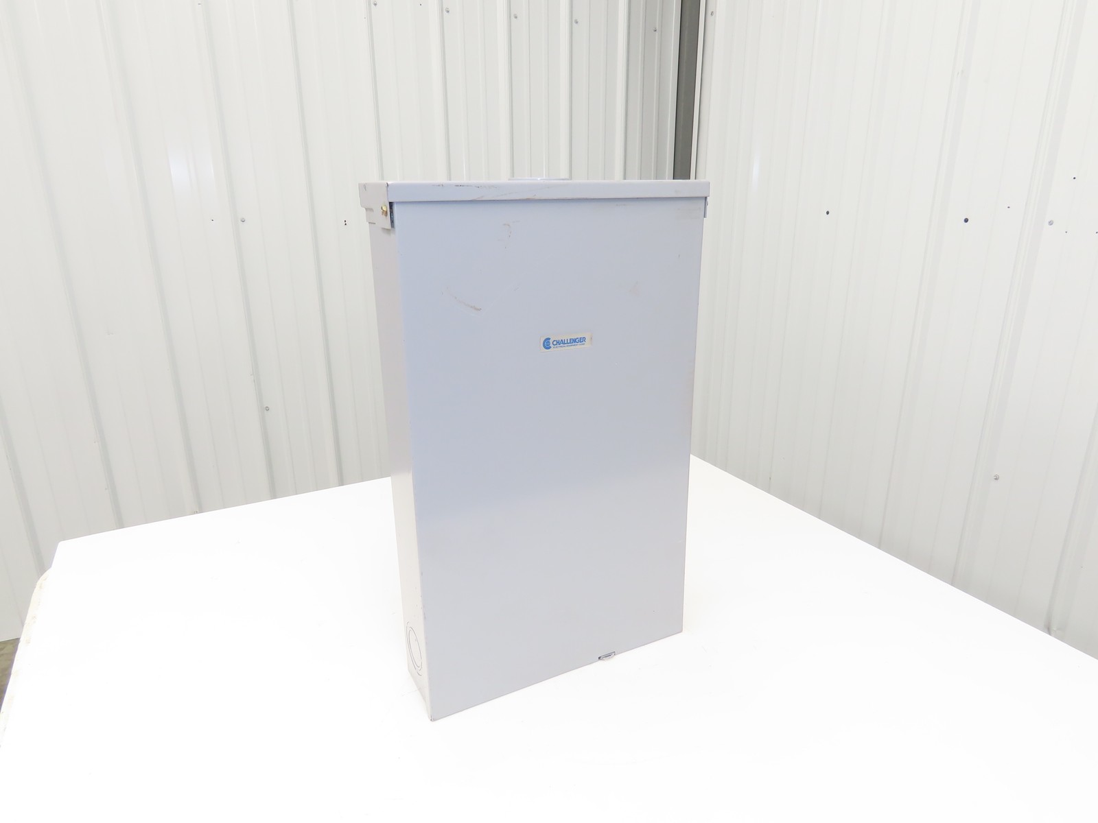 Challenger SLB20 Breaker Load Center Enclosure 200A 120/240V 1PH 3R Rainproof