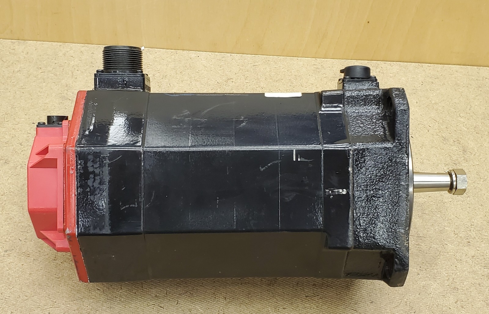 Fanuc A06B-0227-B300 Servo Motor 1.6 KW 3000 RPM 230VAC 3~ A860-2000-T031 – NICE