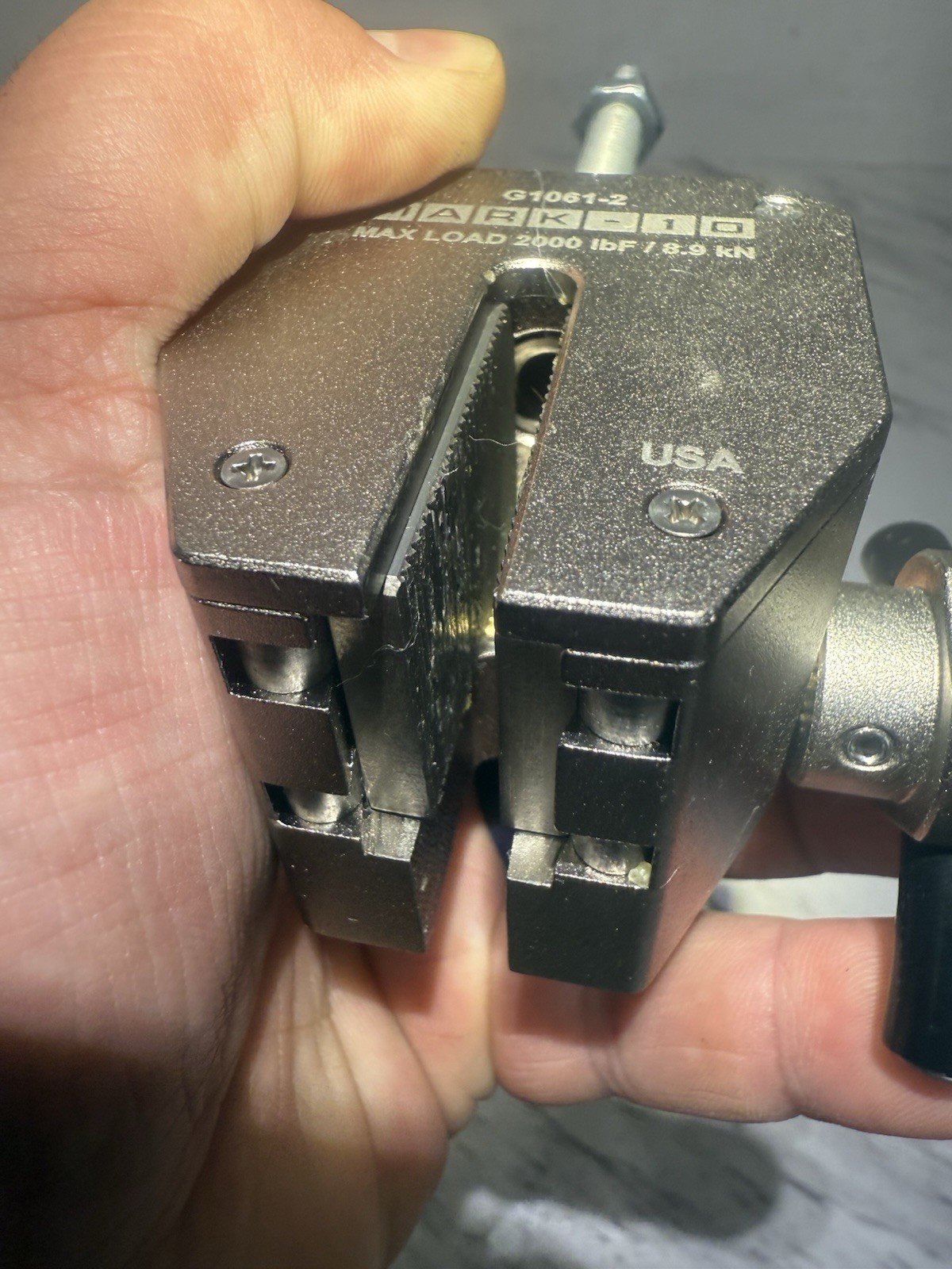 Mark-10 G1061-2 Width: 1″ (25.4mm) Capacity: 2000 lbs
