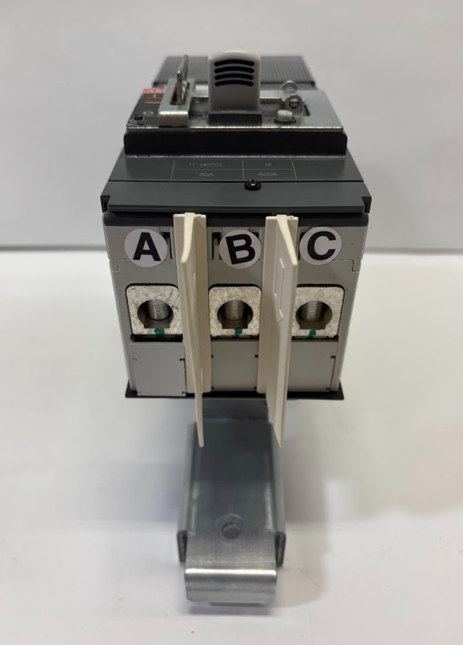 ABB XT1H125 Sace Tmax 30A ReliaGear Circuit Breaker 3P 480V/600V *NEW TAKEOUT*