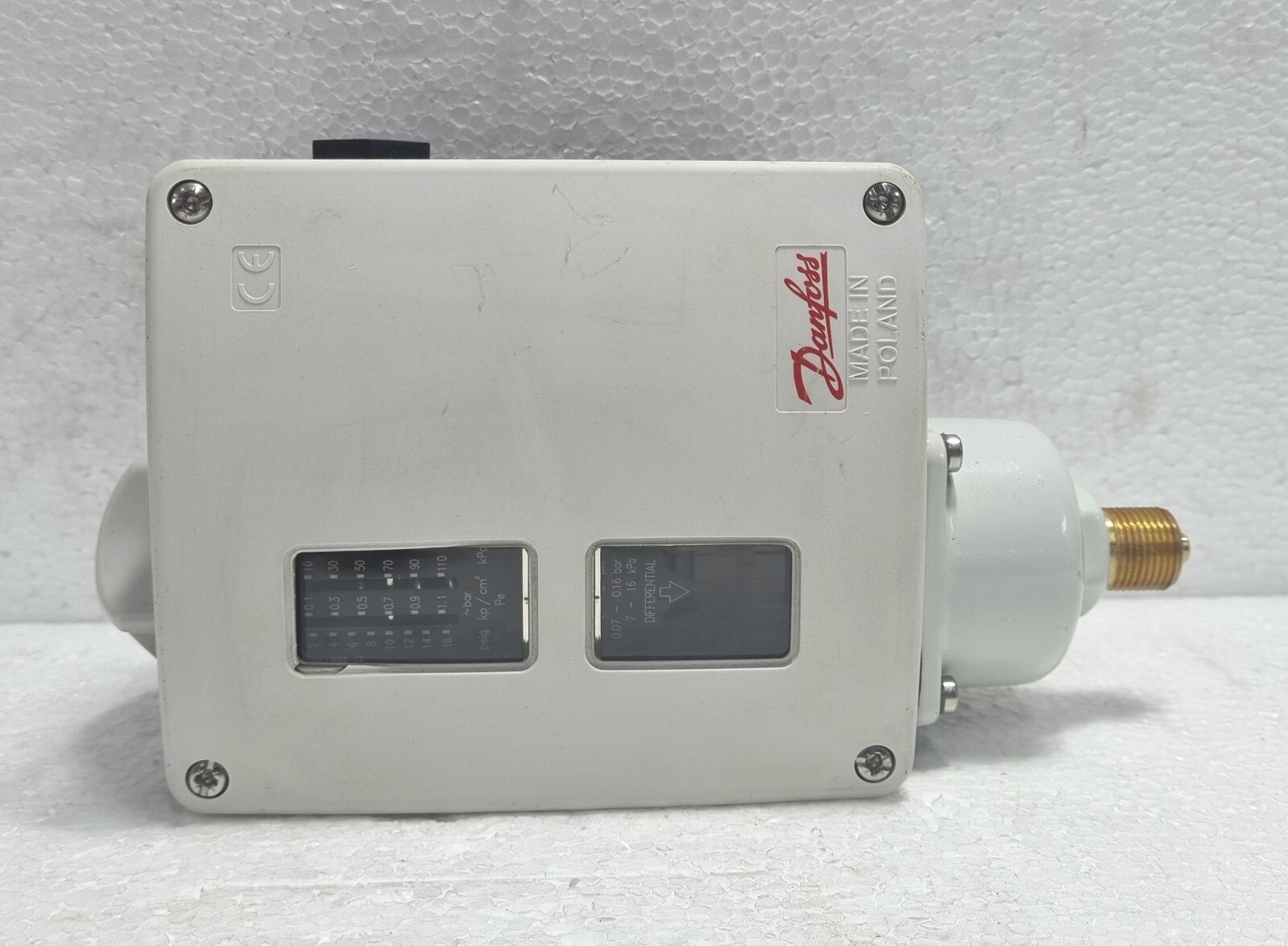 Danfoss RT112 Pressure Switch 017-519166 | Slight Damaged As Seen In Image 5