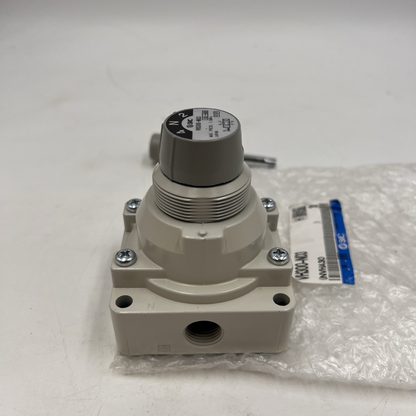 SMC VH300-N03 / VH300N03 ( NEW )