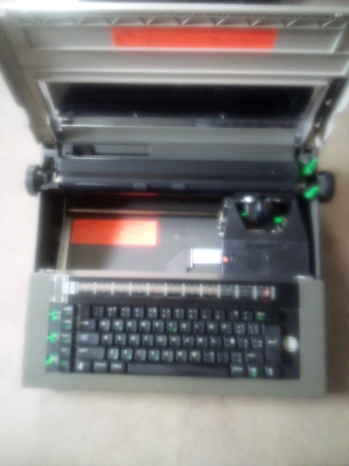 BROTHER TYPEWRITER CORRECTRONIC DAISEY WHEEL ELECTRONIC CE-50 w/ LID