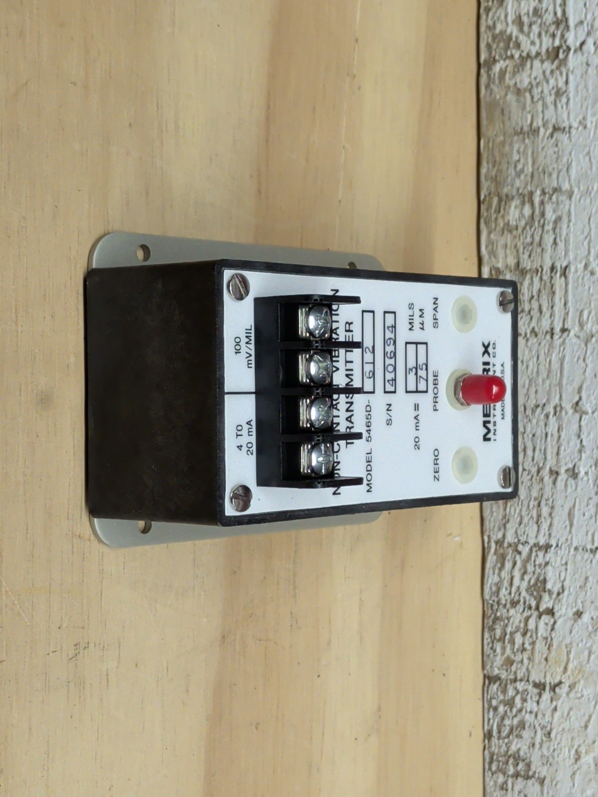 NEW Metrix 5465D-612 Vibration Transmitter Non-Contact Monitoring
