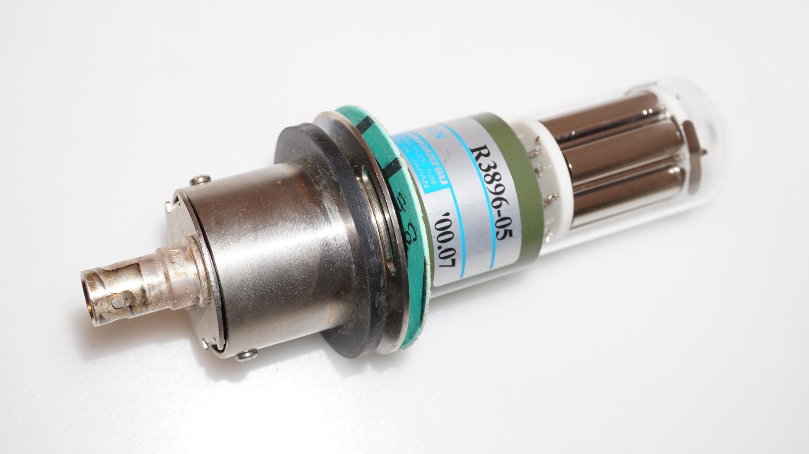 HAMAMATSU R3896-05 PHOTOMULTIPLIER TUBE+BNC POWER SOCKET 185-900 NM PMT=WARRANTY