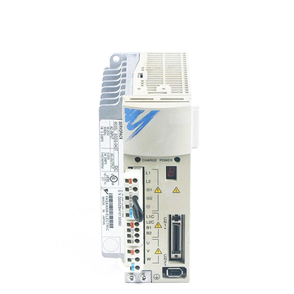 1PC New In Box Yaskawa SGDG-04GT Servo Driver