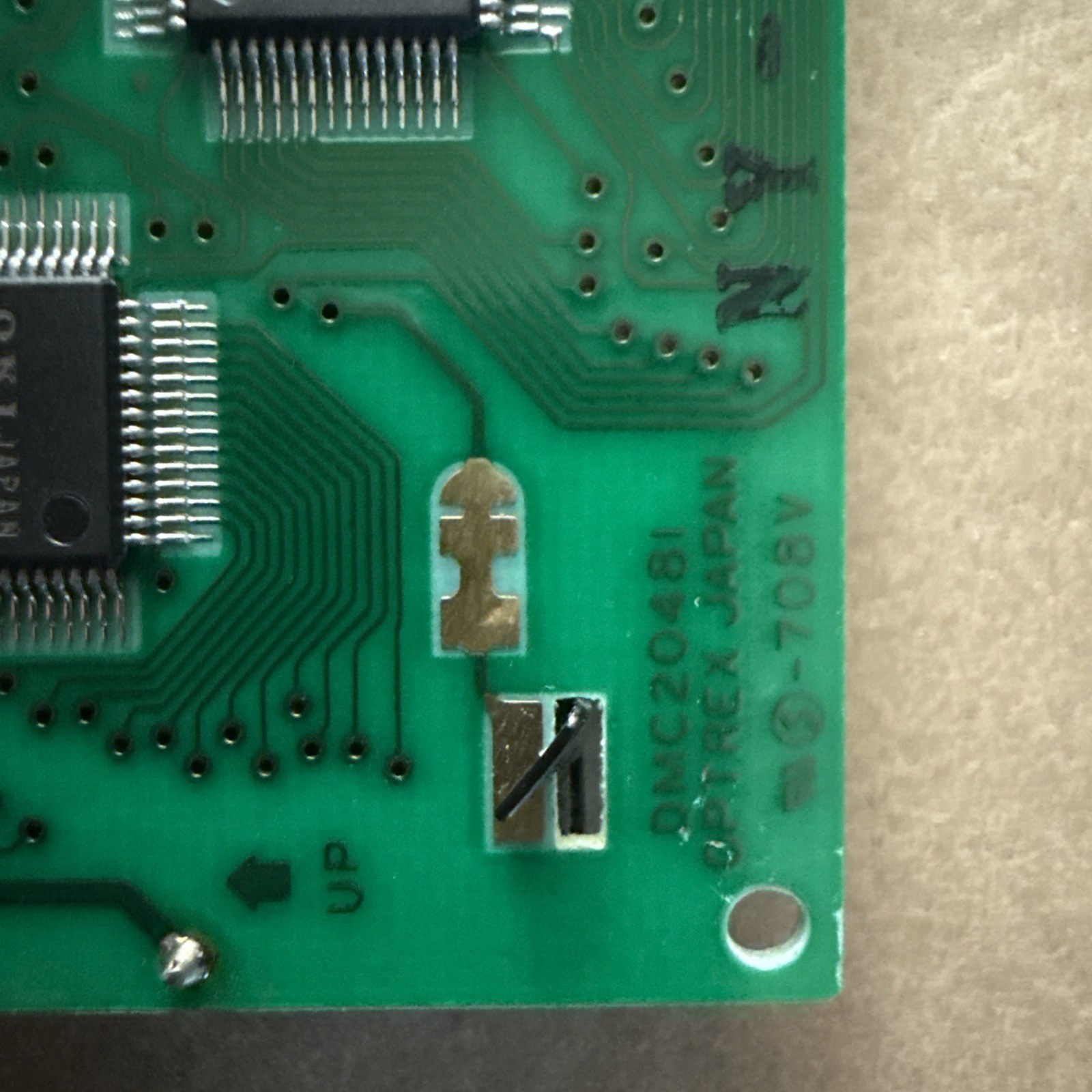 DMC20481NYU-LY Optrex Display Module