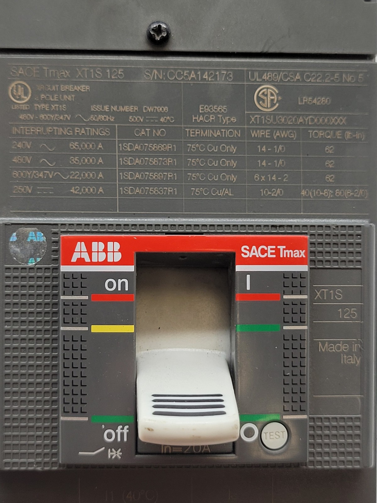 ABB XT1S 125 Sace Tmax Circuit Breaker 20A 3P 600V XT1SU3020AYD000XXX