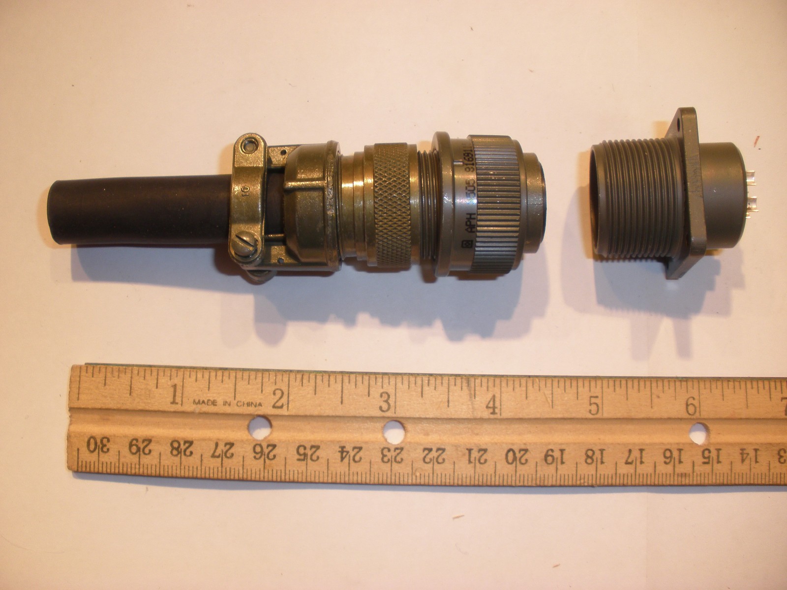 NEW – MS3106A 18-10S (SR) with Bushing and MS3102A 18-10P – 4 Pin Mating Pair