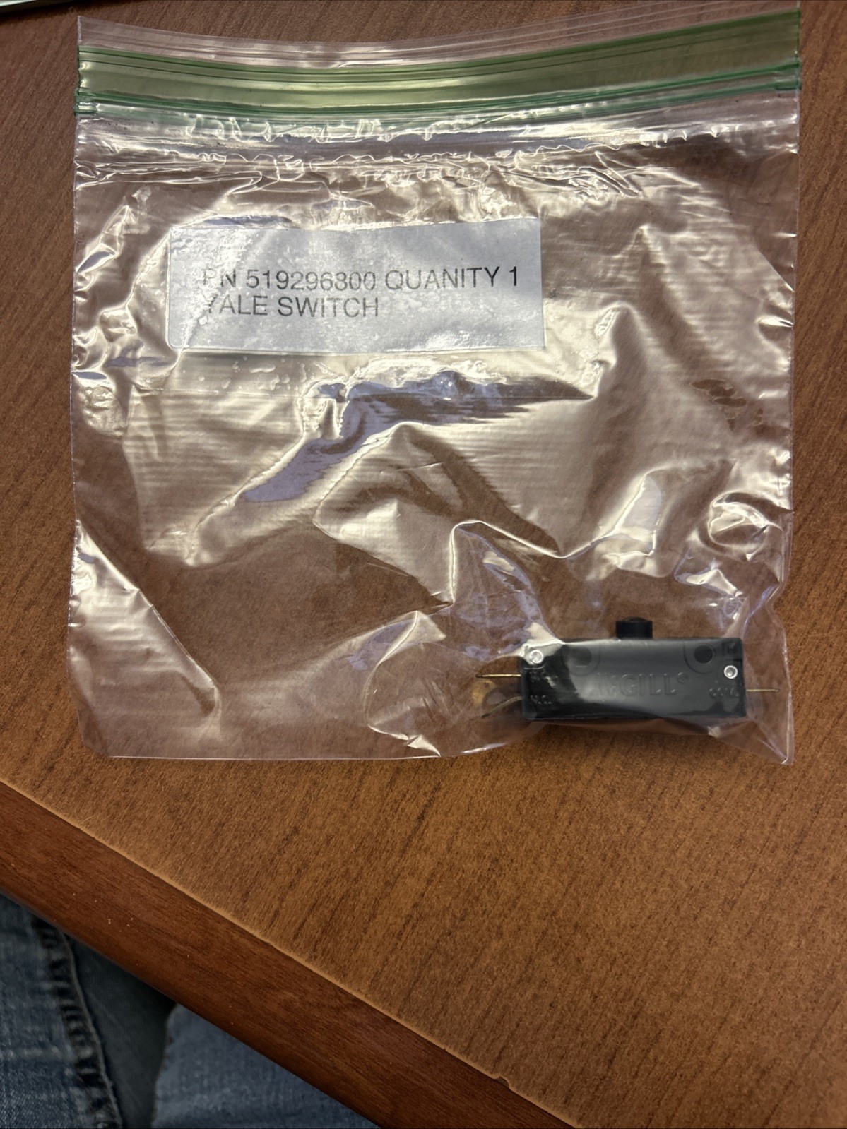 519296800 | Yale Forklift SWITCH