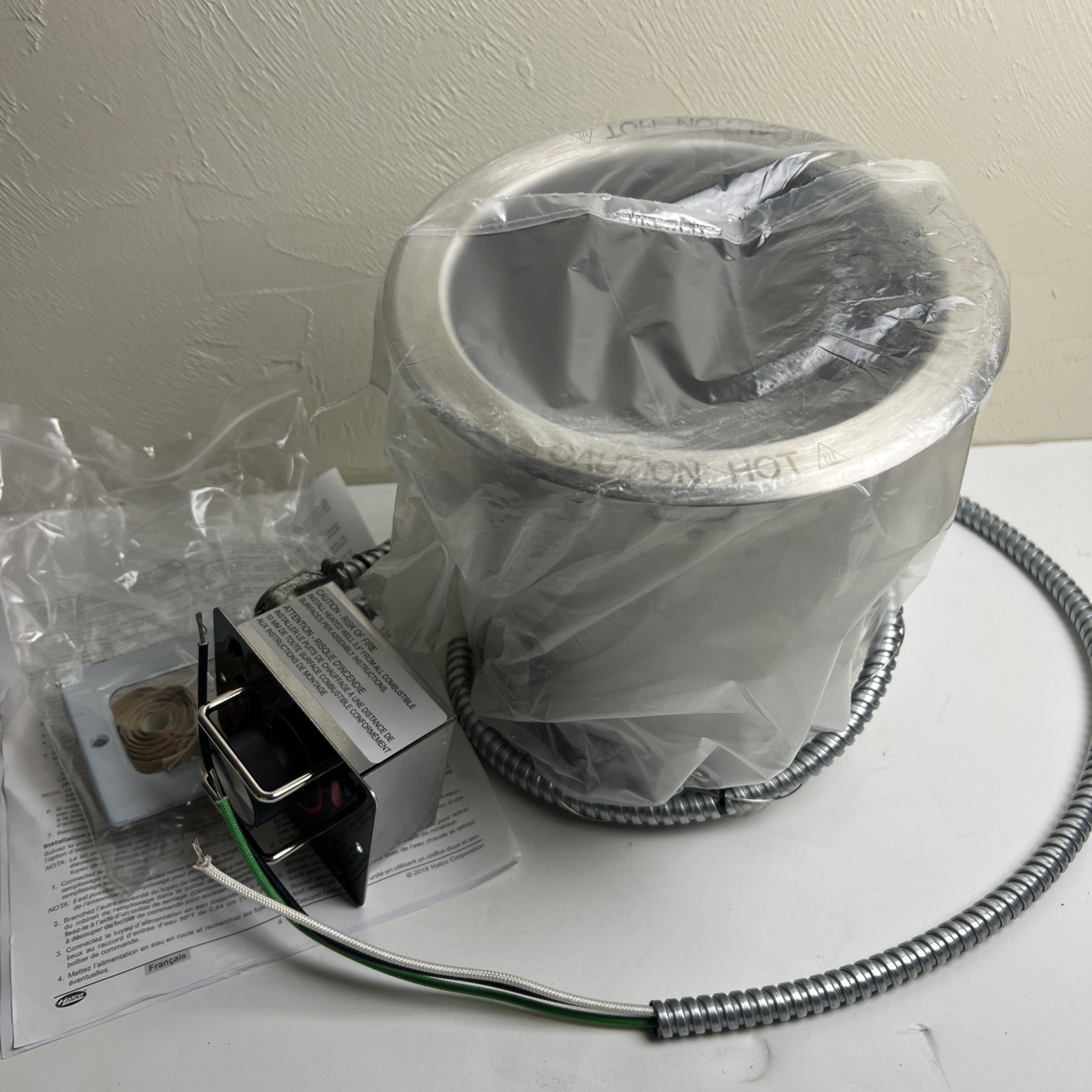 Hatco HWB-4QTD 4 Qt. Single Drop In Round Heated Soup Well with Drain – 120V
