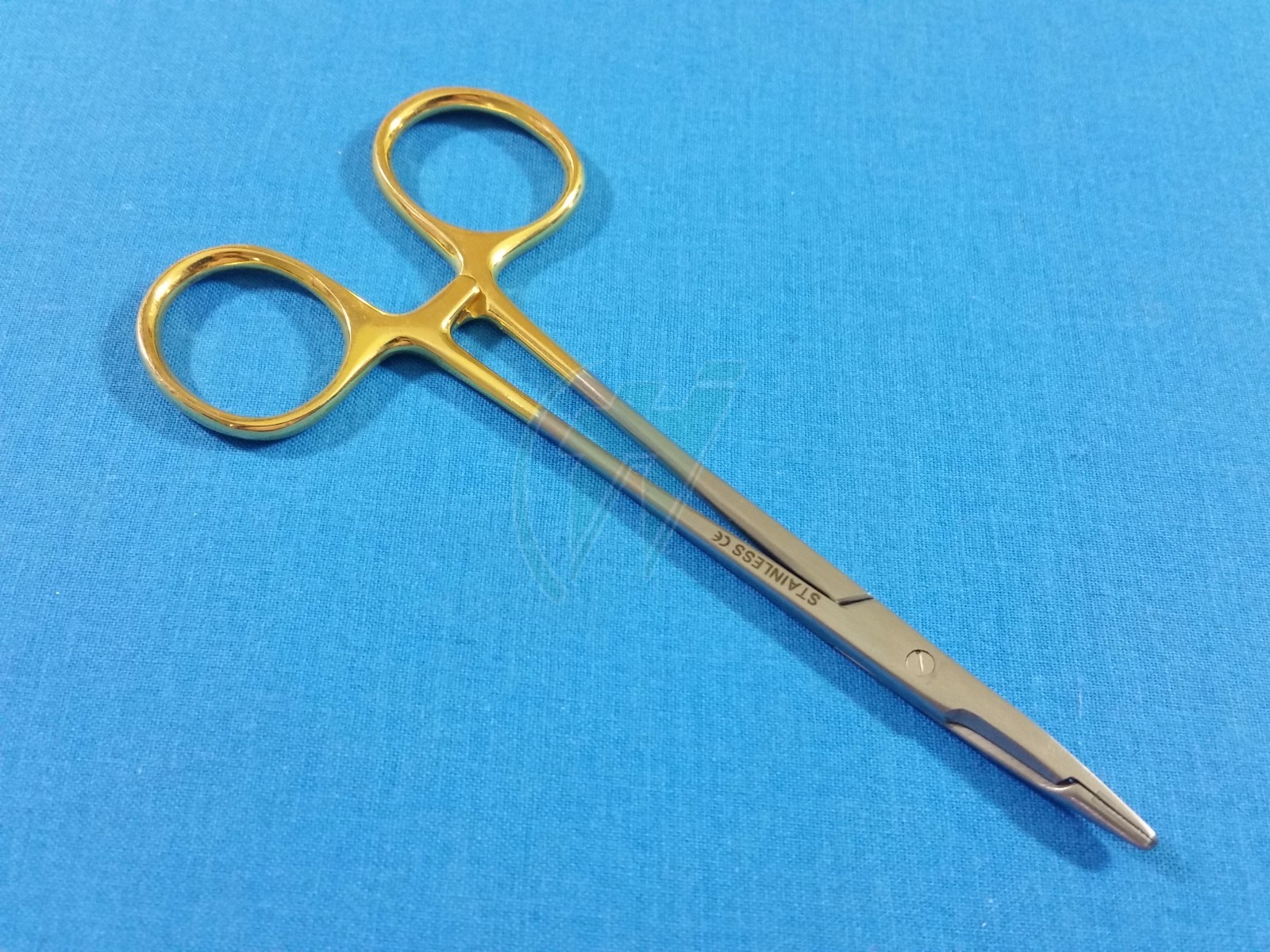 T/C PREMIUM GRADE HEMOSTAT WITH SCISSORS 4.5″ WITH TUNGSTEN CARBIDE INSERTS