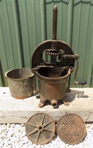 Enterprise 6 Quart Lard Press Cast Iron Sausage Stuffer Fruit Apple Cider Farm C