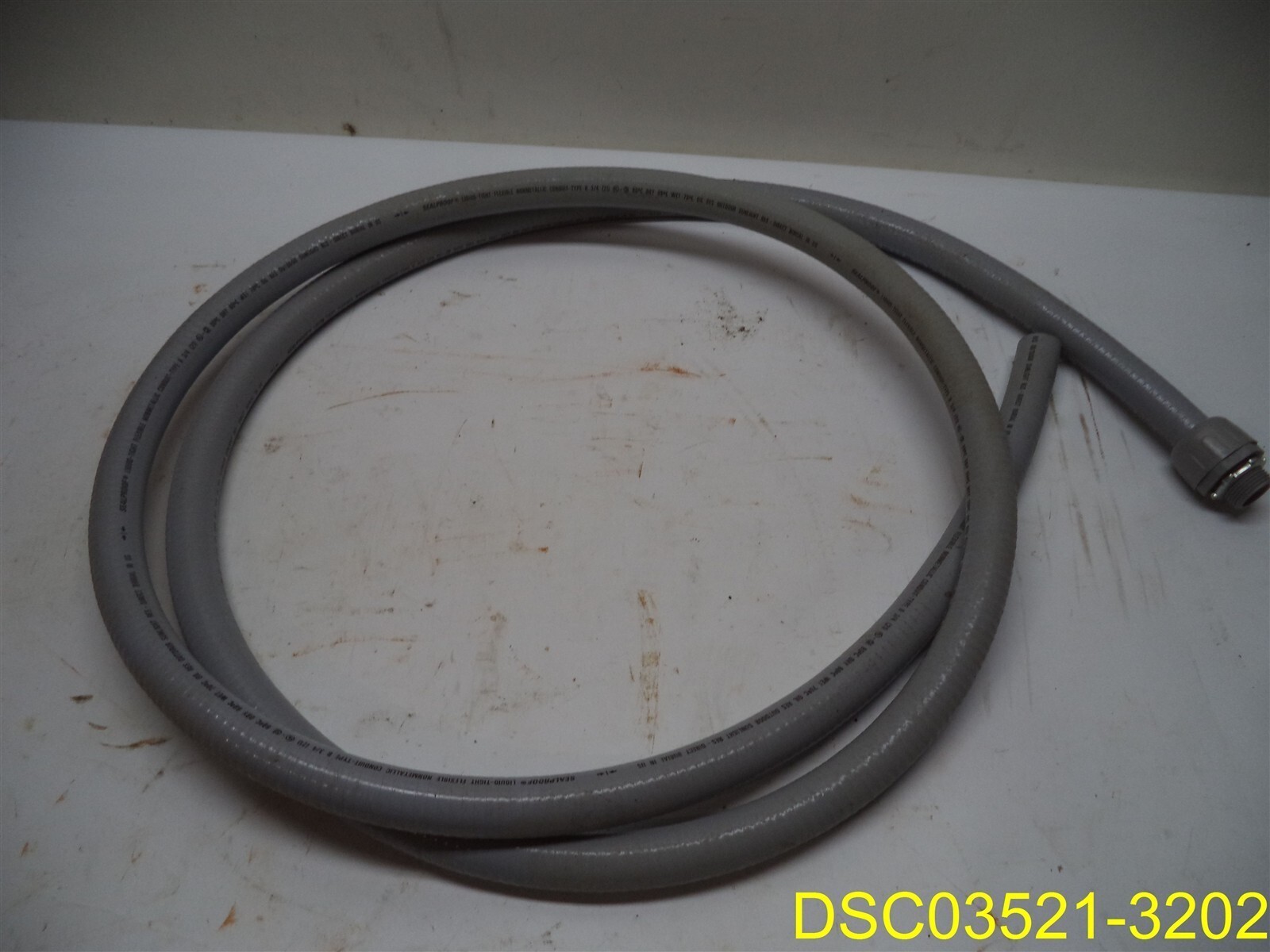 Qty = 20 ft (10ft x 2 Pieces) Sealproof 3/4″ Gray Liquid-Tight Conduit