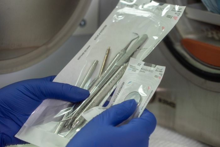 Self Sterilization Pouches Autoclave Pouch, Sterilizer Bags Dental Box of 200