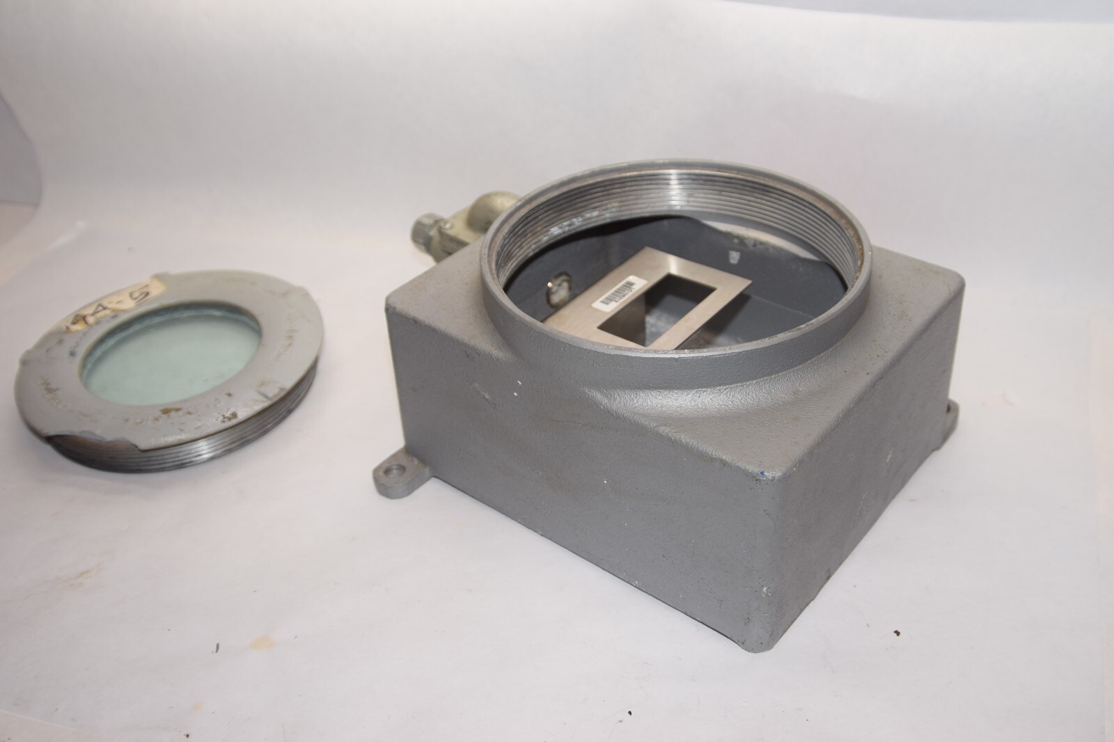 APPLETON 8″x9.5″x4.5″ Explosion Proof Enclosure W/ Glass Cover Internal Cover