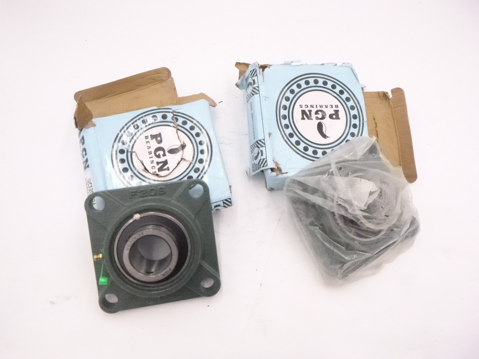 2 Pack PGN Bearings Pillow Block Square Flange Mounted Bearing 1-1/2″ Bore