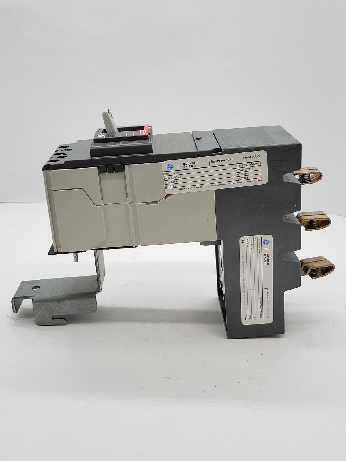 ABB XT1S 125 Sace Tmax Circuit Breaker 20A 3P 600V XT1SU3020AYD000XXX